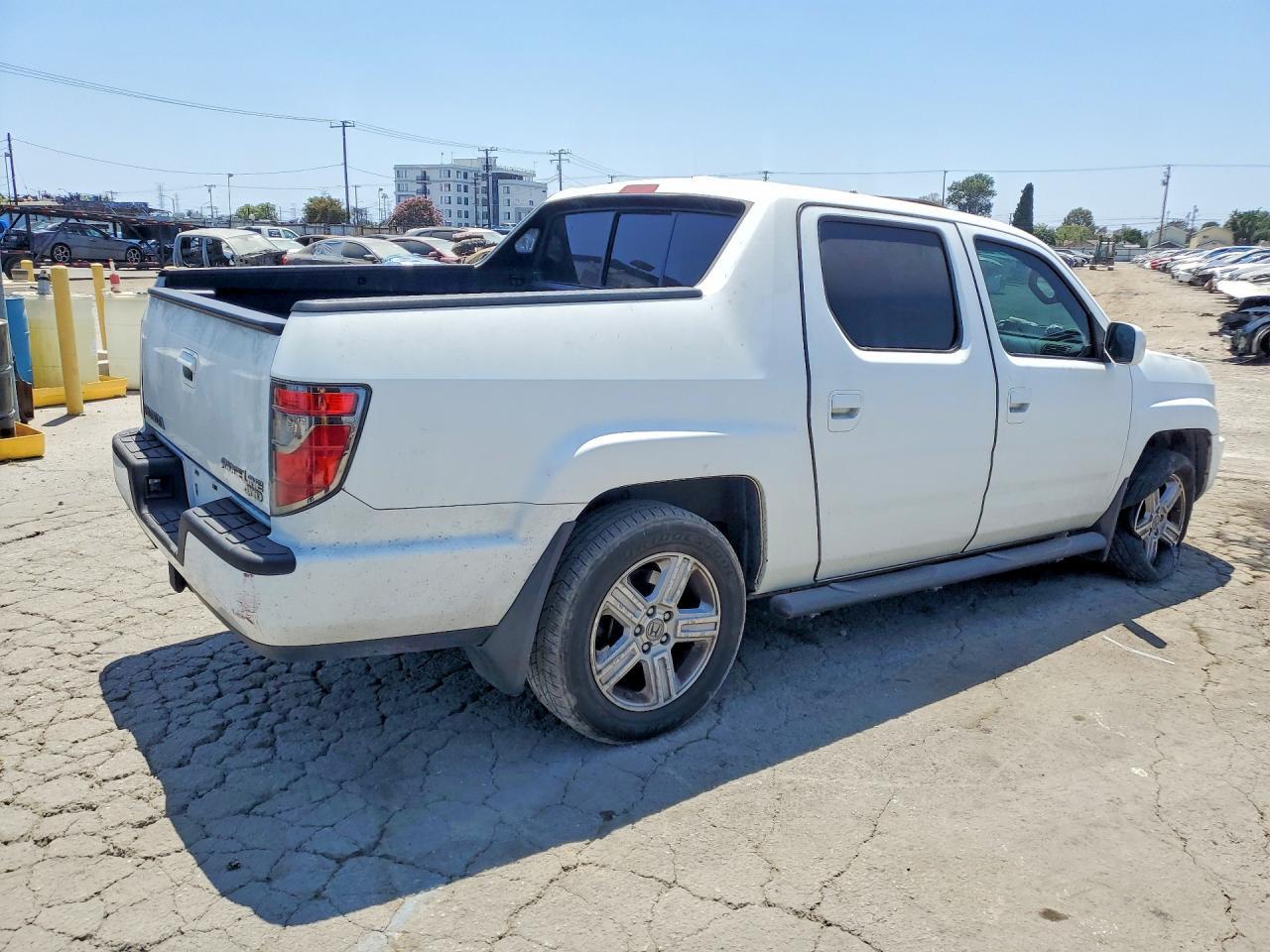 2014 Honda Ridgeline Rtl - Image 3