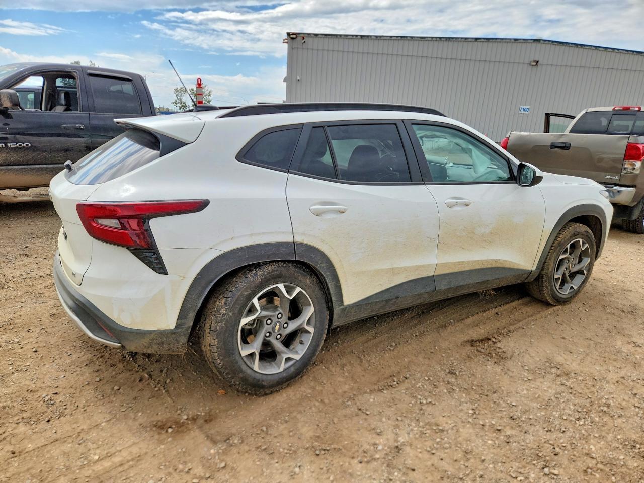 2025 Chevrolet Trax 1Lt - Фото 3