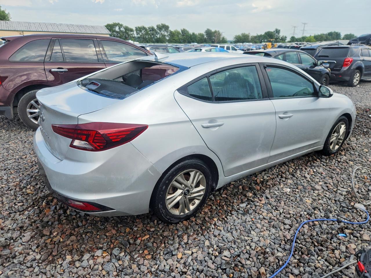 2020 Hyundai Elantra Sel - Фото 3