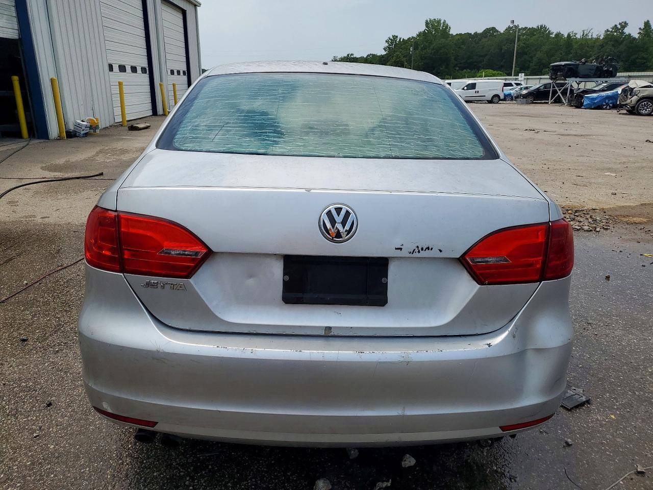 2012 Volkswagen Jetta Base - Фото 6
