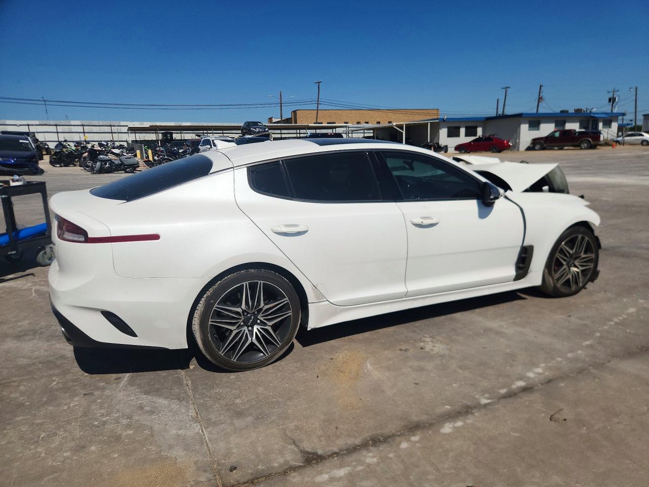 2022 Kia Stinger Gt1 - Фото 3