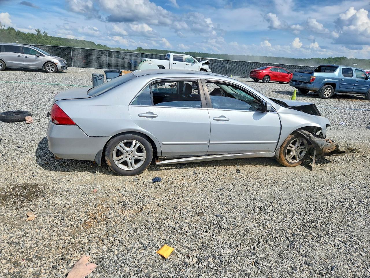 2006 Honda Accord - Image 3