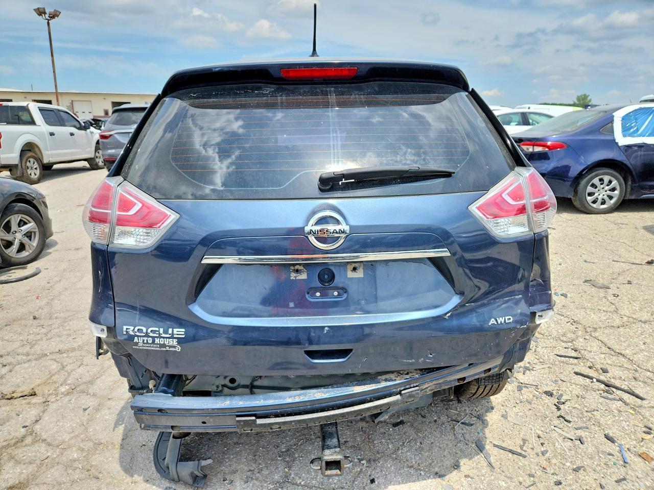 2016 Nissan Rogue S - Фото 6
