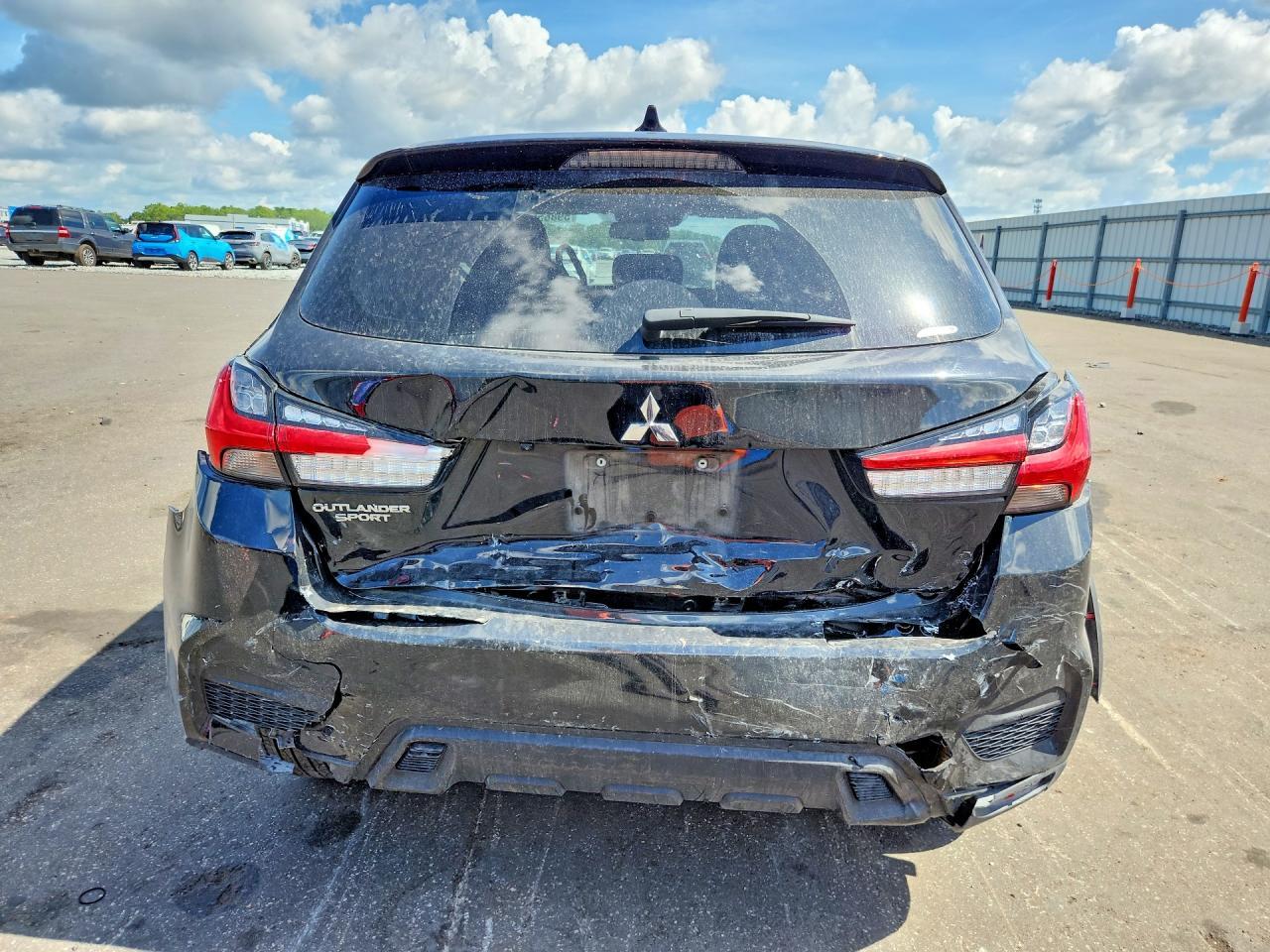 2024 Mitsubishi Outlander Sport S/Se - Фото 6