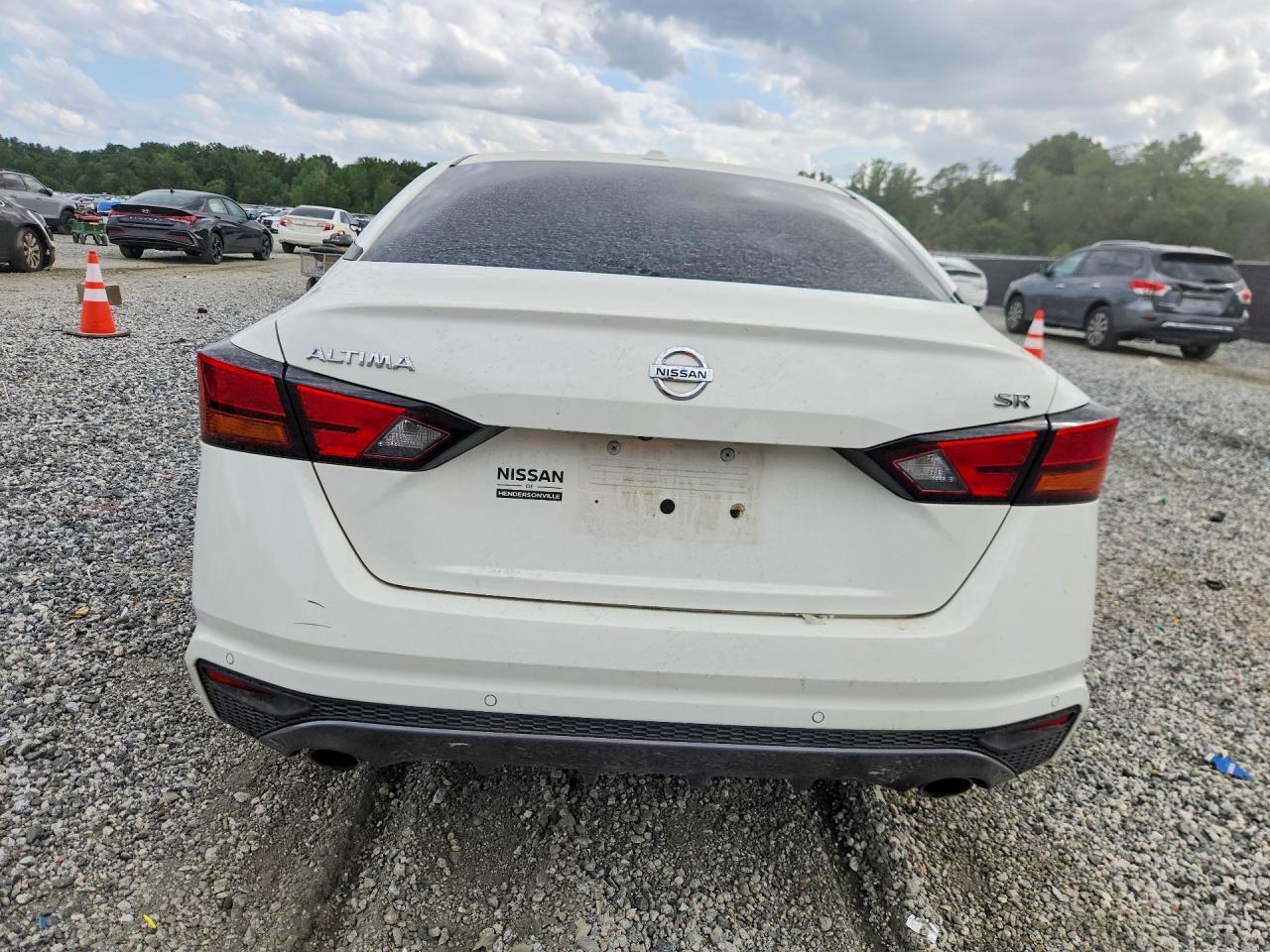 2022 Nissan Altima Sr - Фото 6