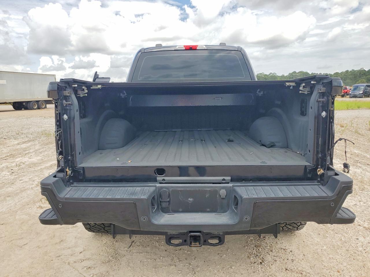 2025 Ford F250 Super Duty - Фото 6