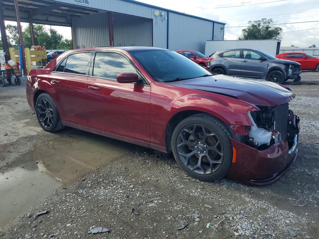 2019 Chrysler 300 S - Фото 4