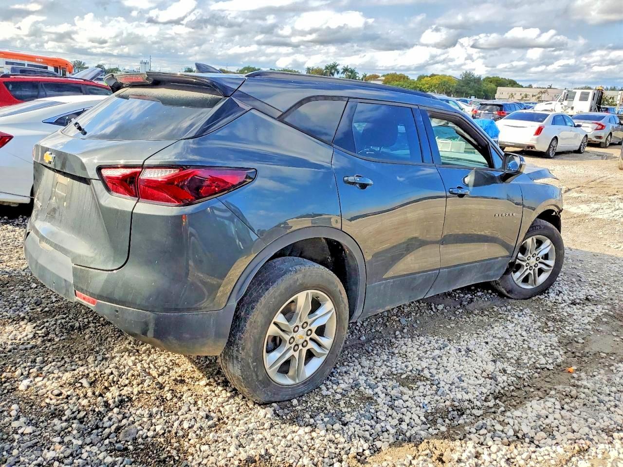 2019 Chevrolet Blazer 1Lt - Image 3