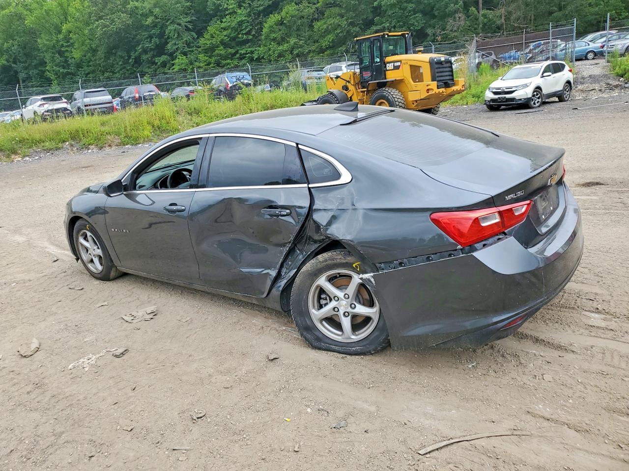 2018 Chevrolet Malibu Ls - Image 2