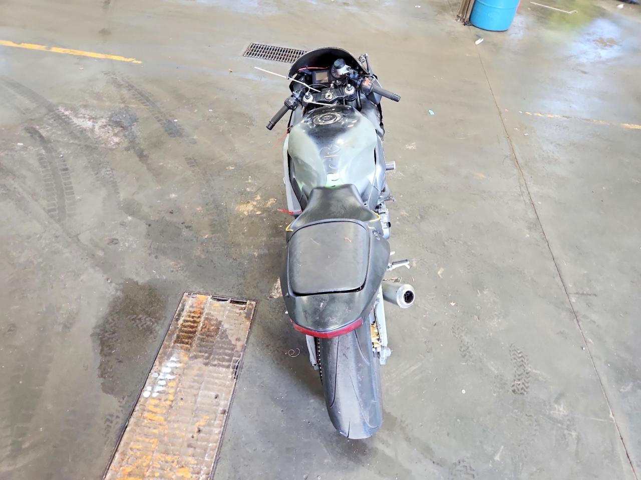 2001 Honda Cbr900 Rr - Image 6