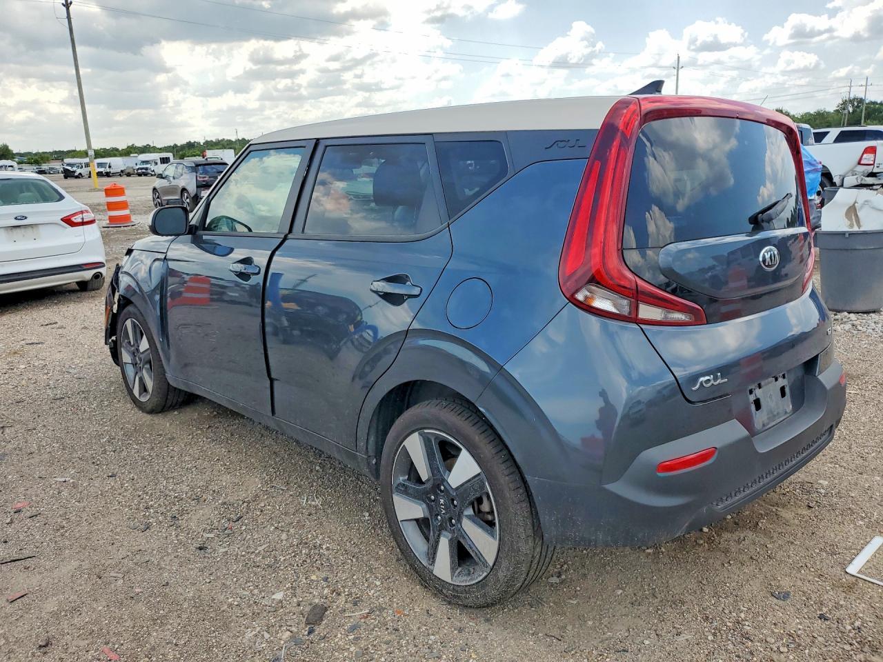 2020 Kia Soul Ex - Фото 2