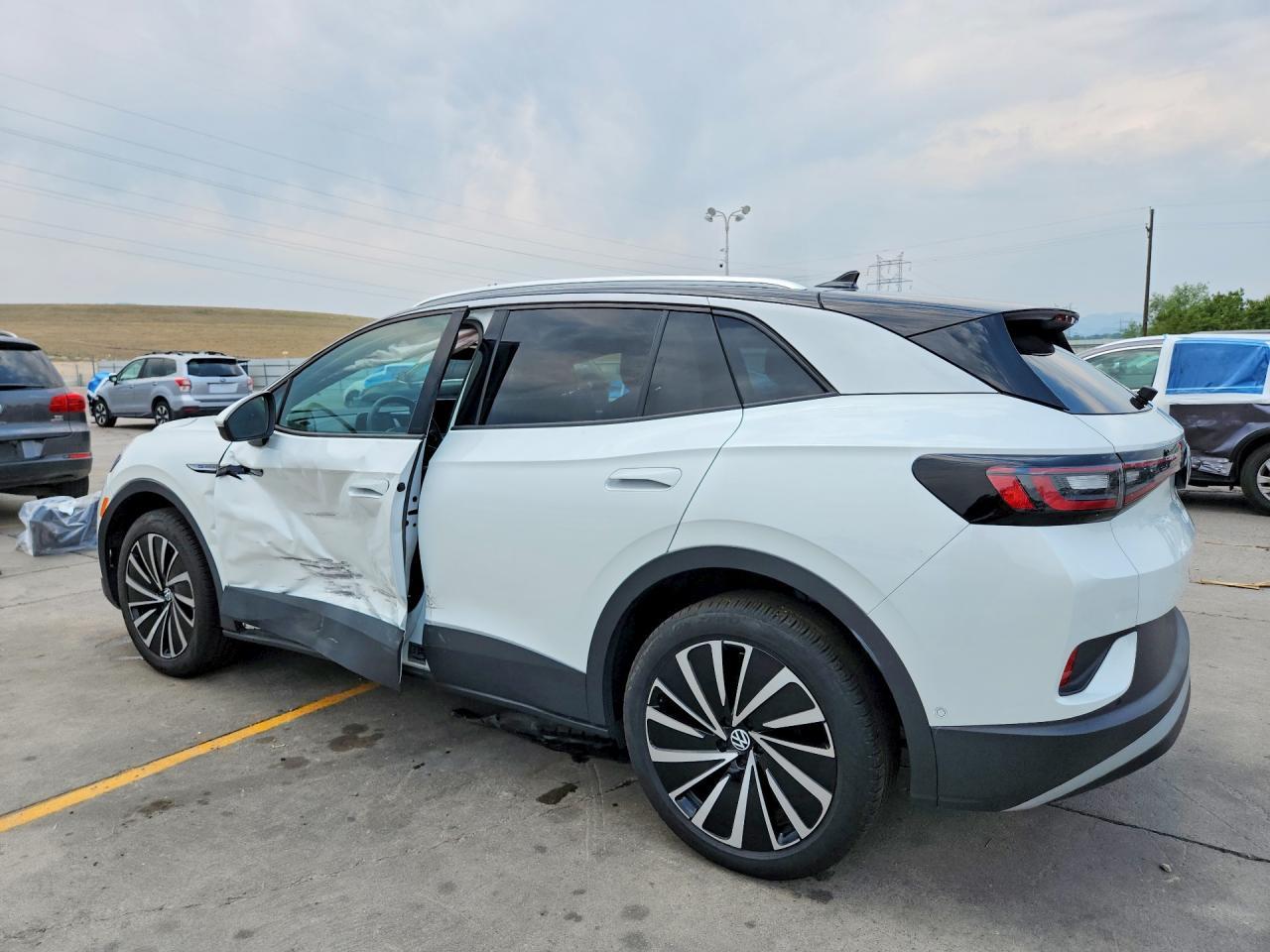 2023 Volkswagen Id.4 Pro S Plus - Image 2