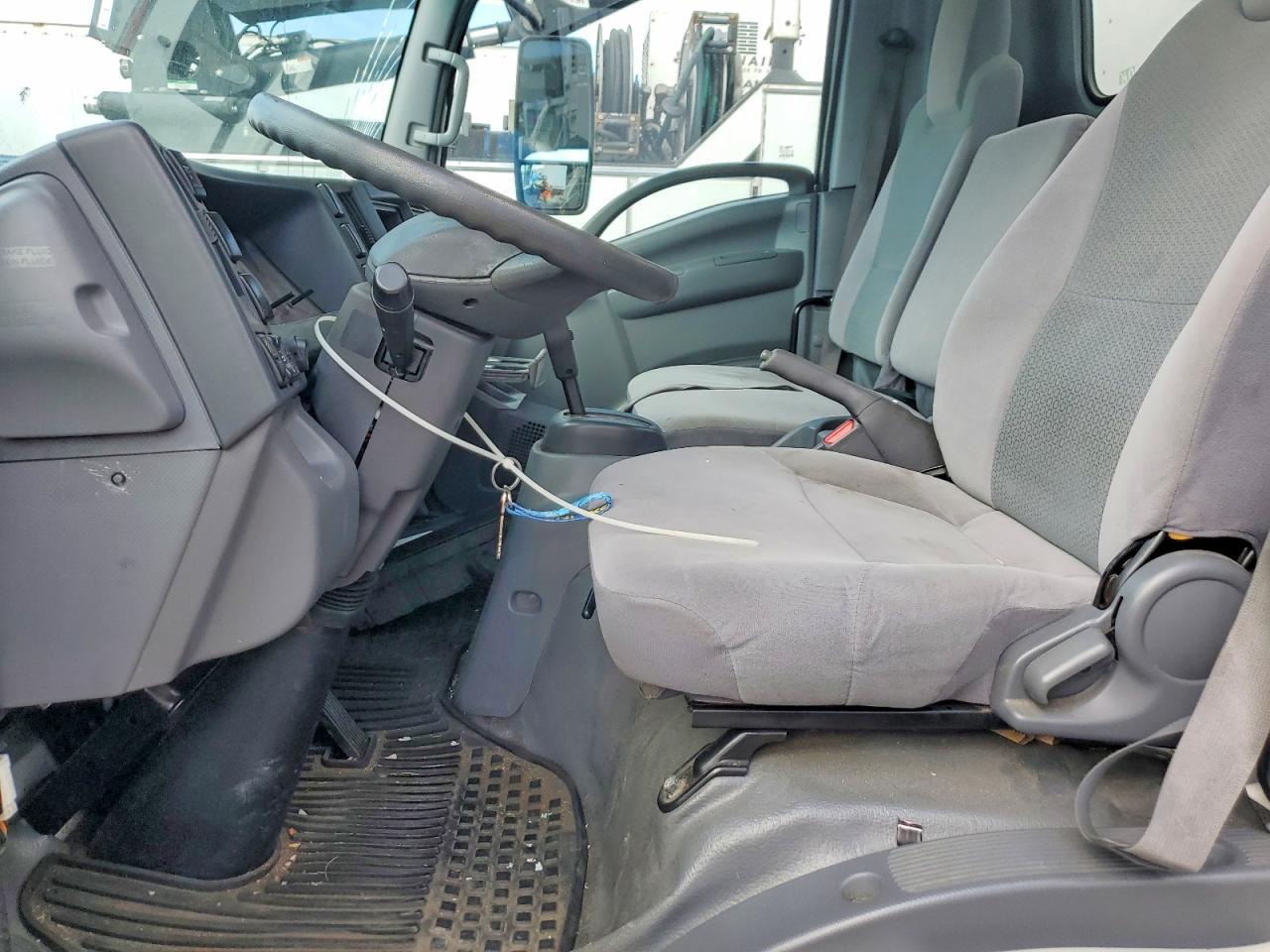 2022 Isuzu Npr Xd Box Truck - Фото 7