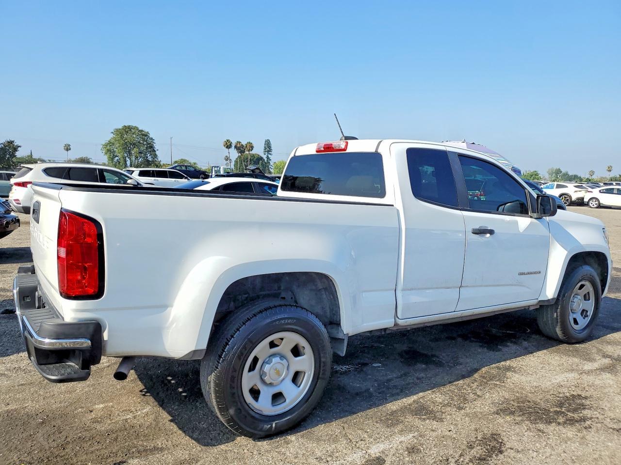 2021 Chevrolet Colorado - Image 3