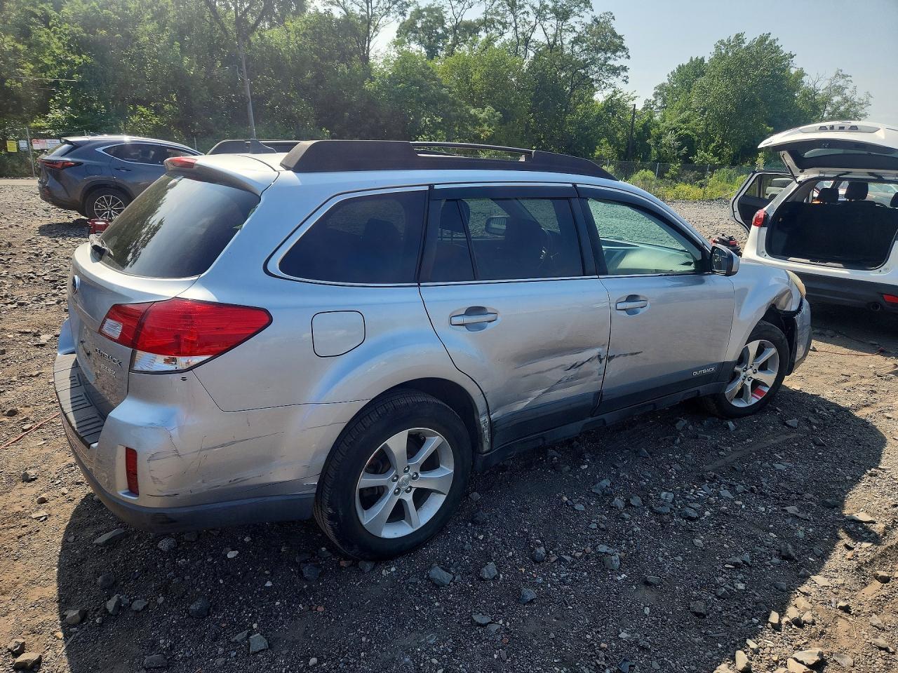 2013 Subaru Outback 2.5I Limited - Фото 3