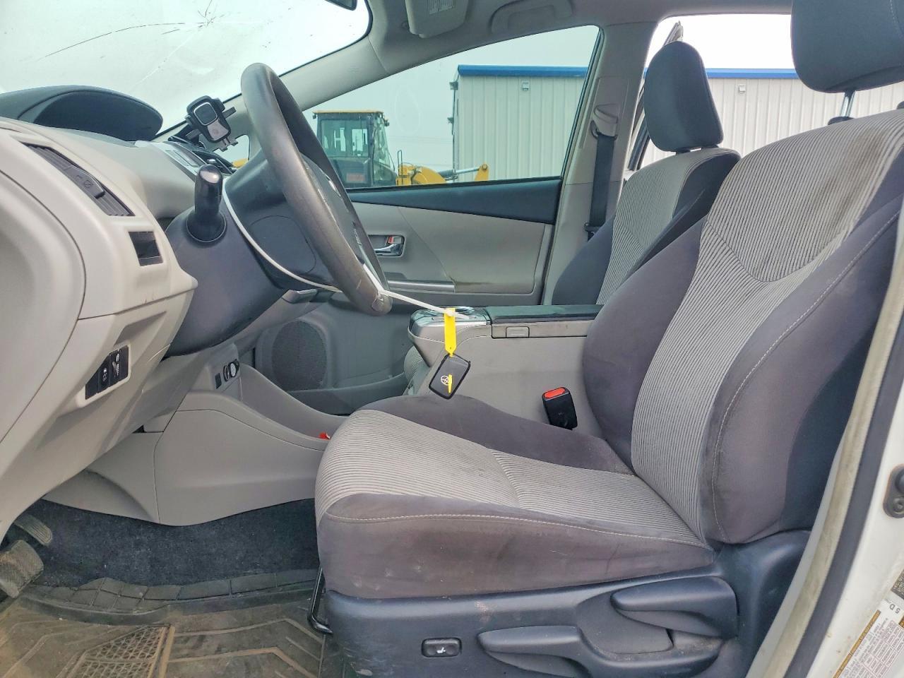 2016 Toyota Prius V Three - Фото 7