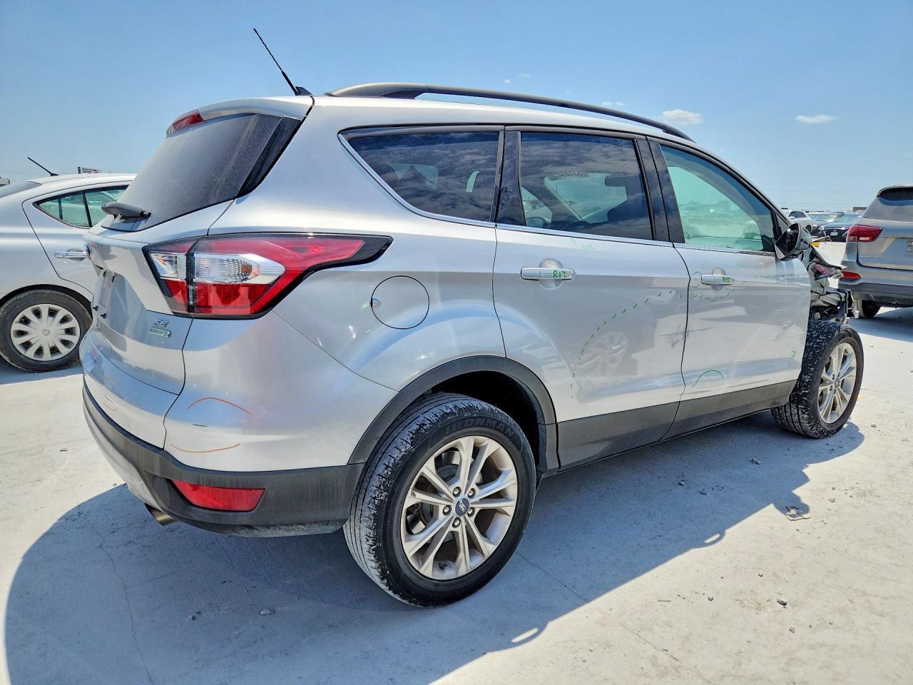 2018 Ford Escape Se - Фото 3