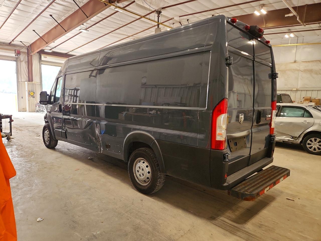 2021 Ram Promaster 3500 Delivery Van - Фото 2