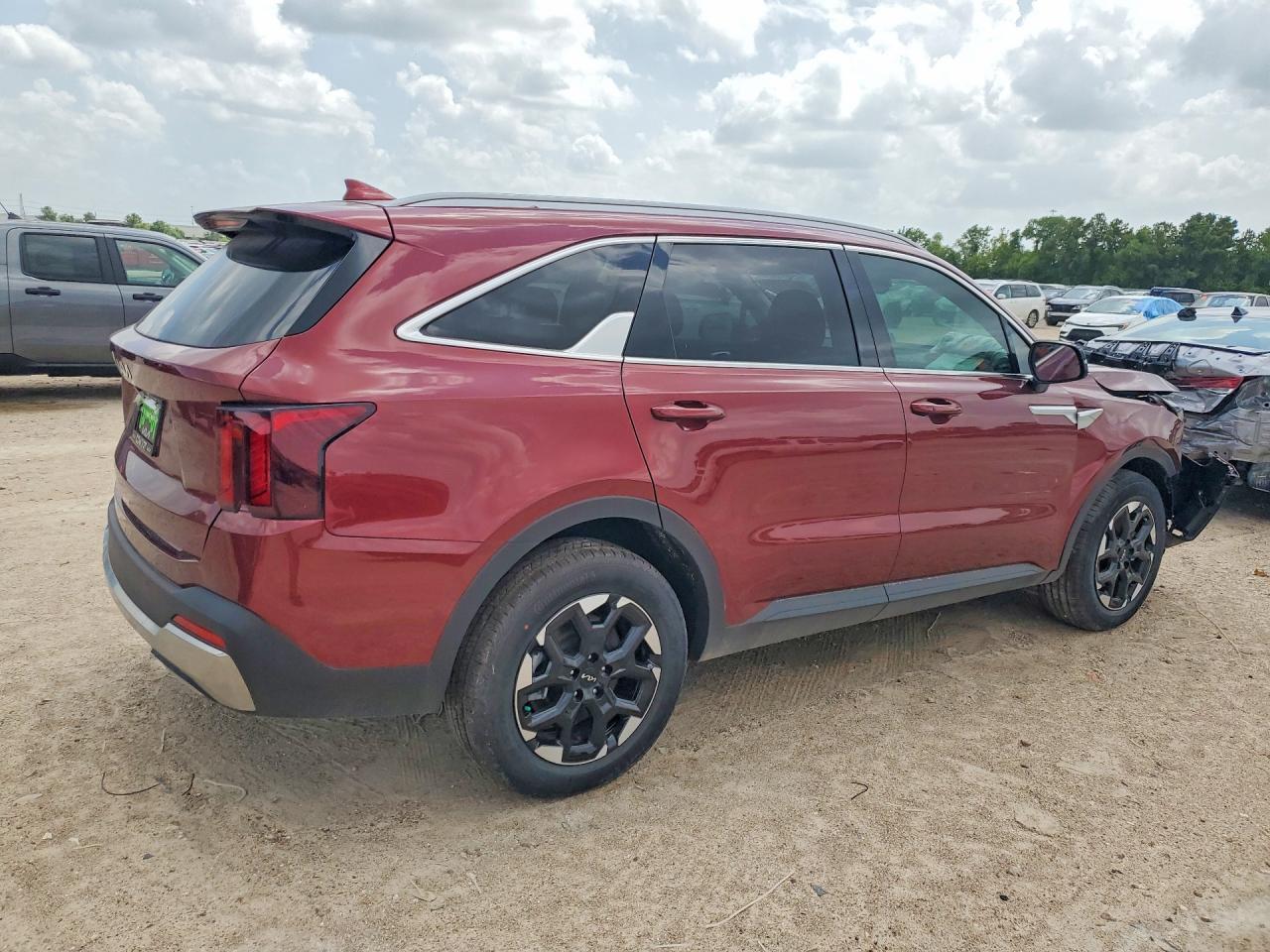 2025 Kia Sorento S - Фото 3