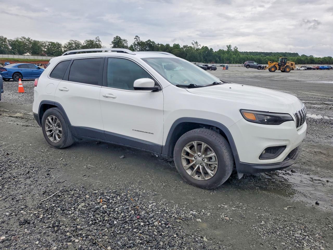 2021 Jeep Cherokee Latitude Plus - Image 4