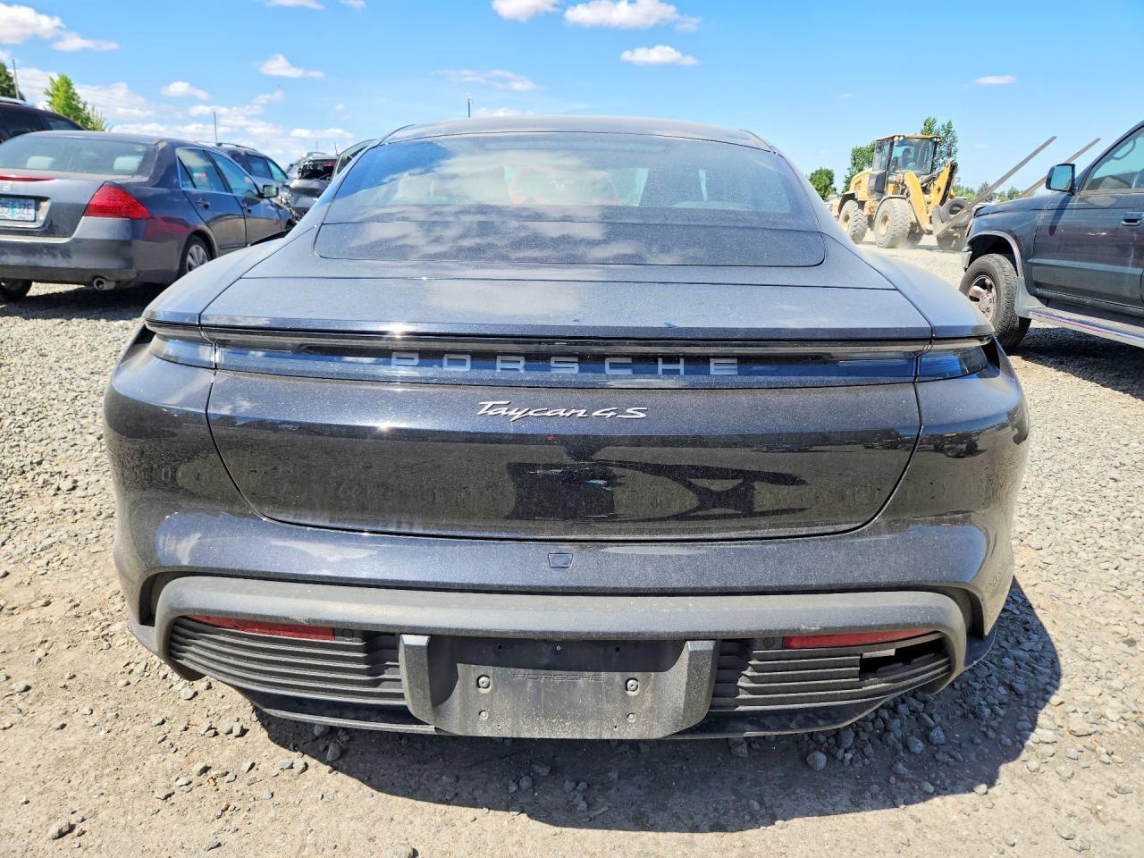 2020 Porsche Taycan 4S - Фото 6