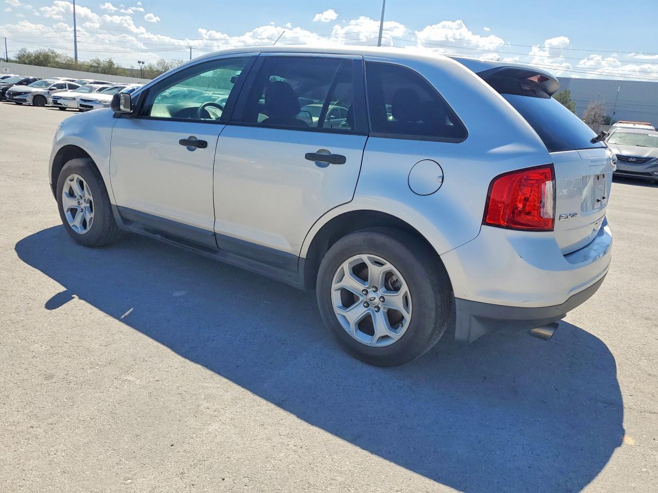2011 Ford Edge Se - Фото 2