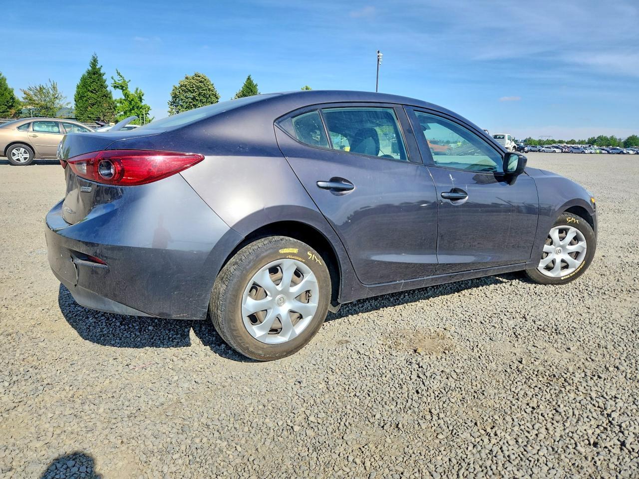 2017 Mazda 3 Sport - Image 3