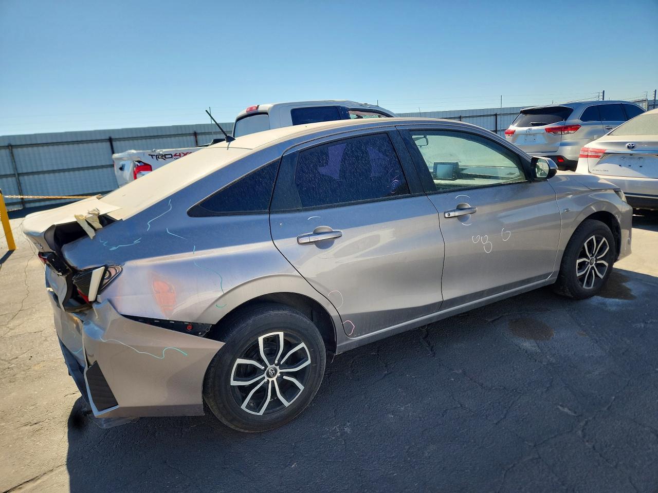 2020 Toyota Yaris L - Image 3