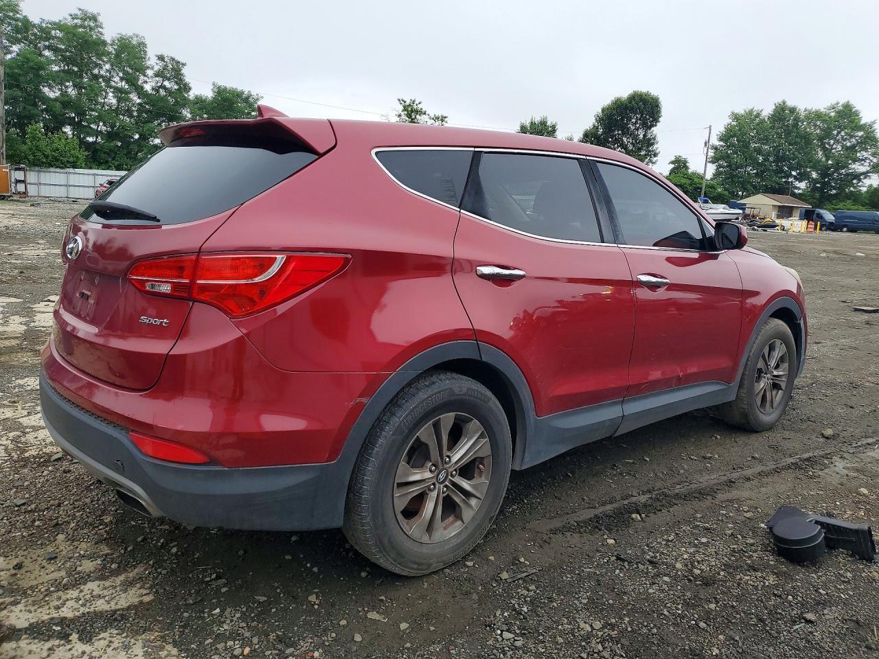 2015 Hyundai Santa Fe Sport 2.4L - Image 3