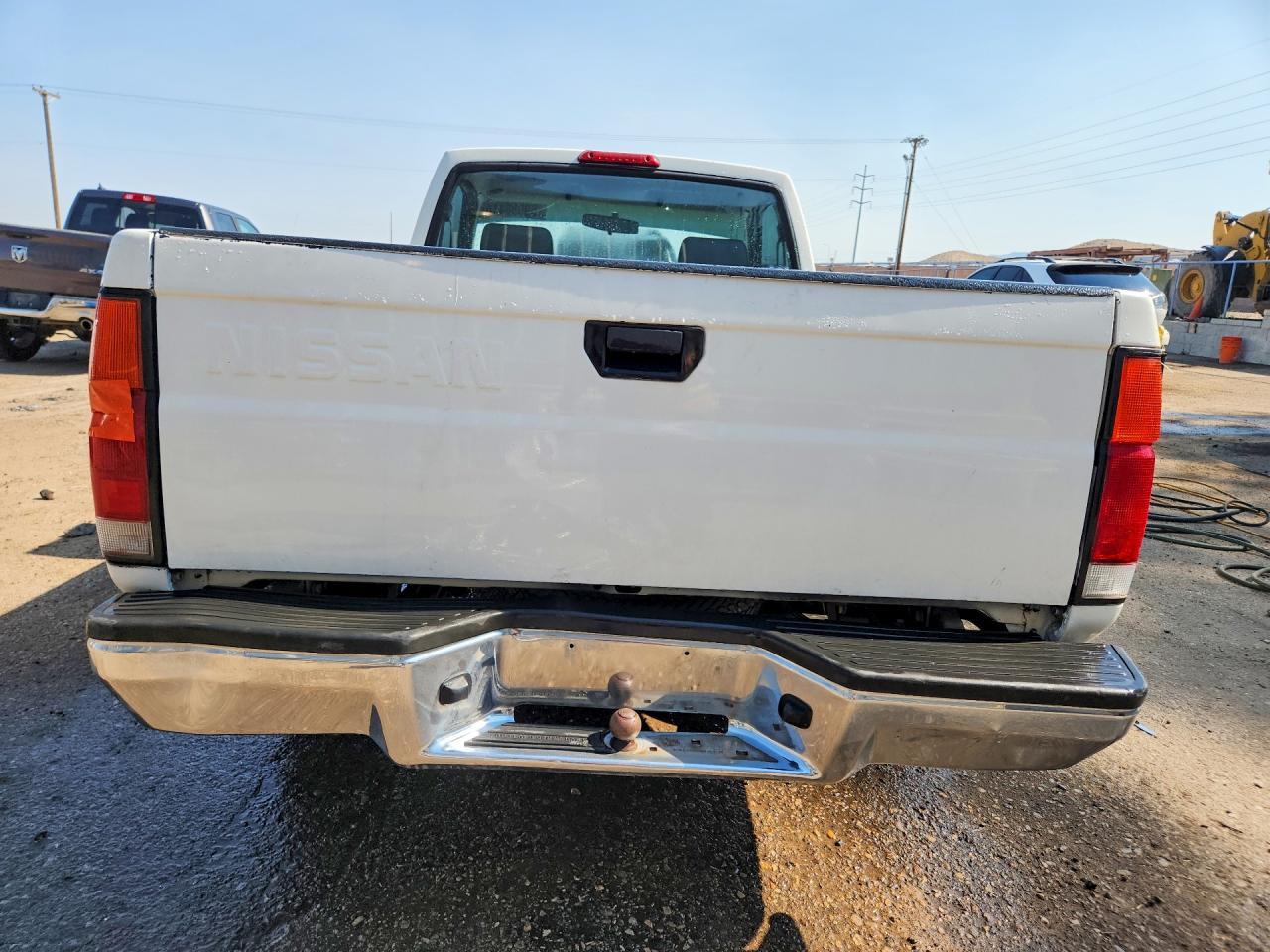 1995 Nissan Truck E/Xe - Image 6