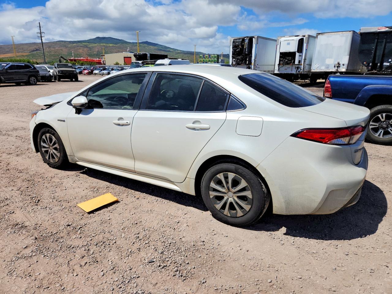 2021 Toyota Corolla Le - Image 2