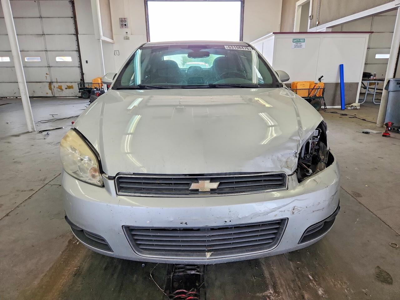 2010 Chevrolet Impala Lt - Image 5