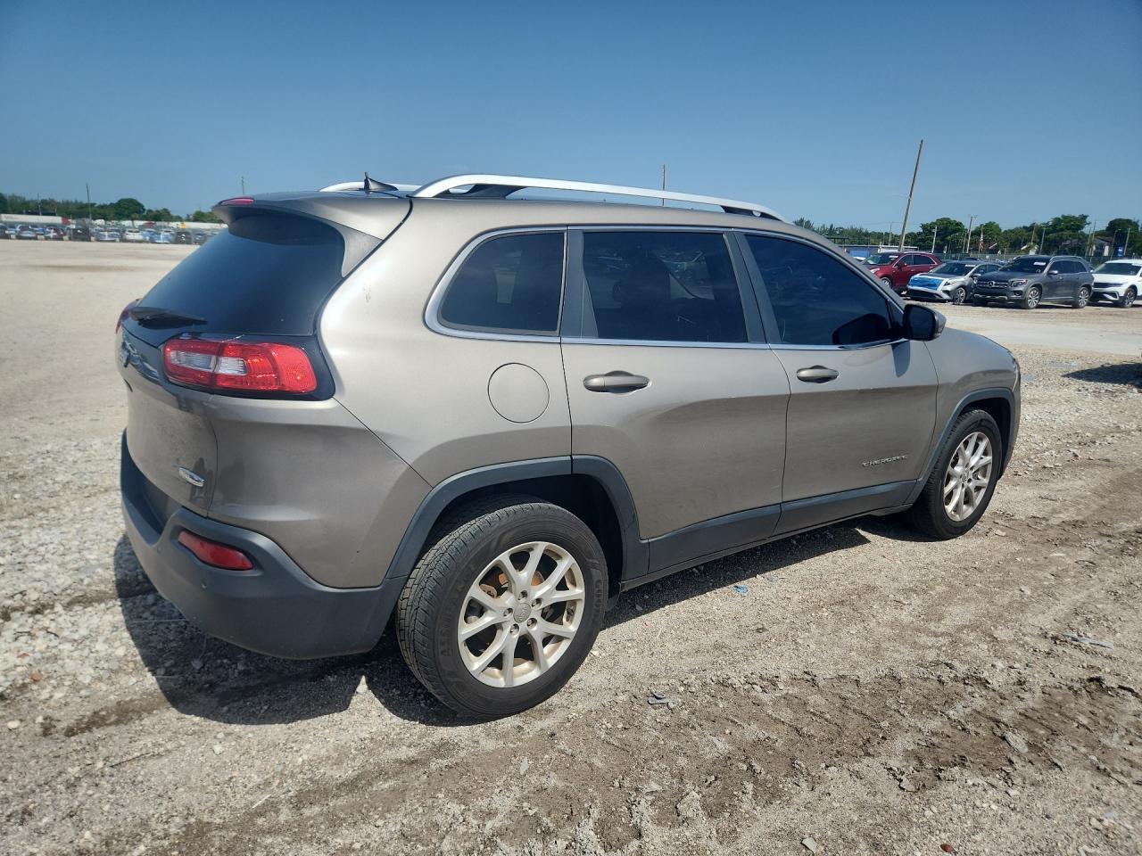 2017 Jeep Cherokee Latitude - Фото 3
