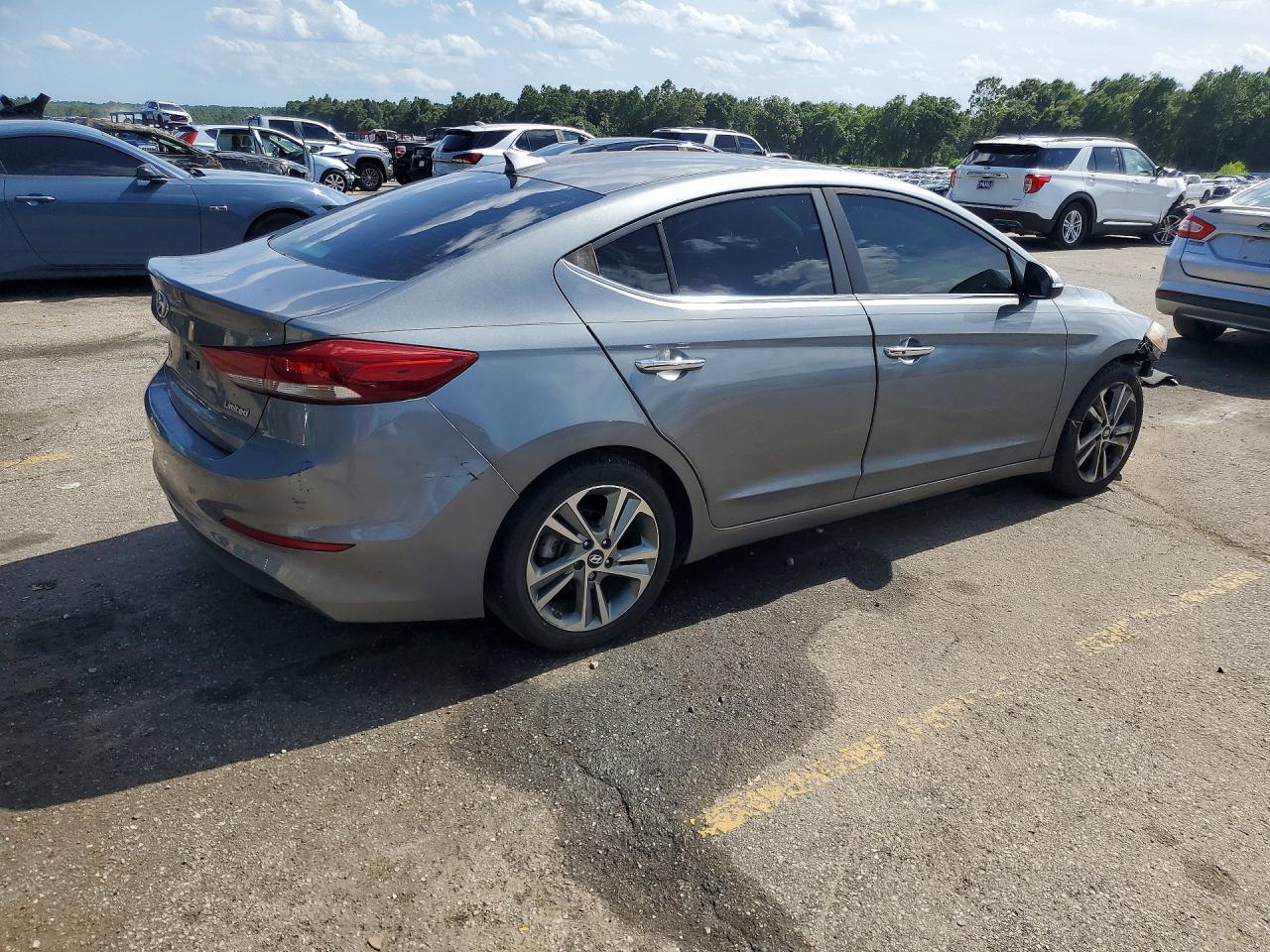 2017 Hyundai Elantra Limited - Фото 3