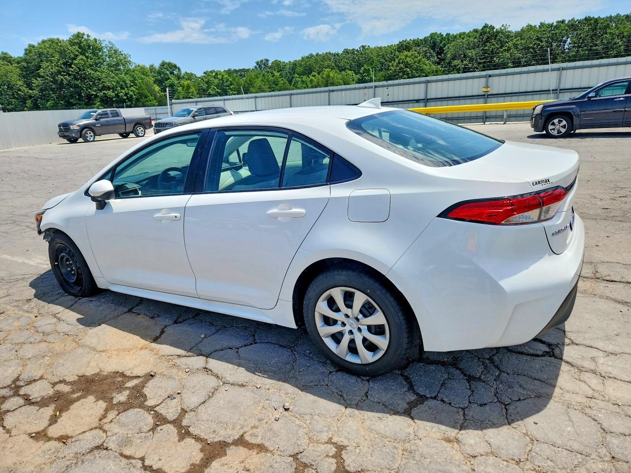 2023 Toyota Corolla Le - Image 2