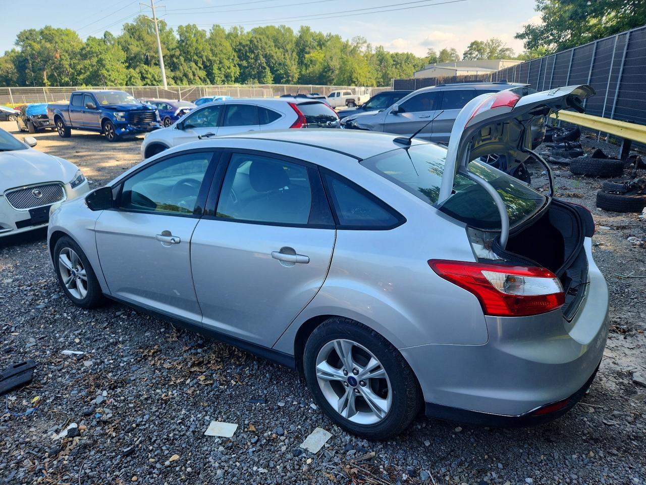 2014 Ford Focus Se - Image 2