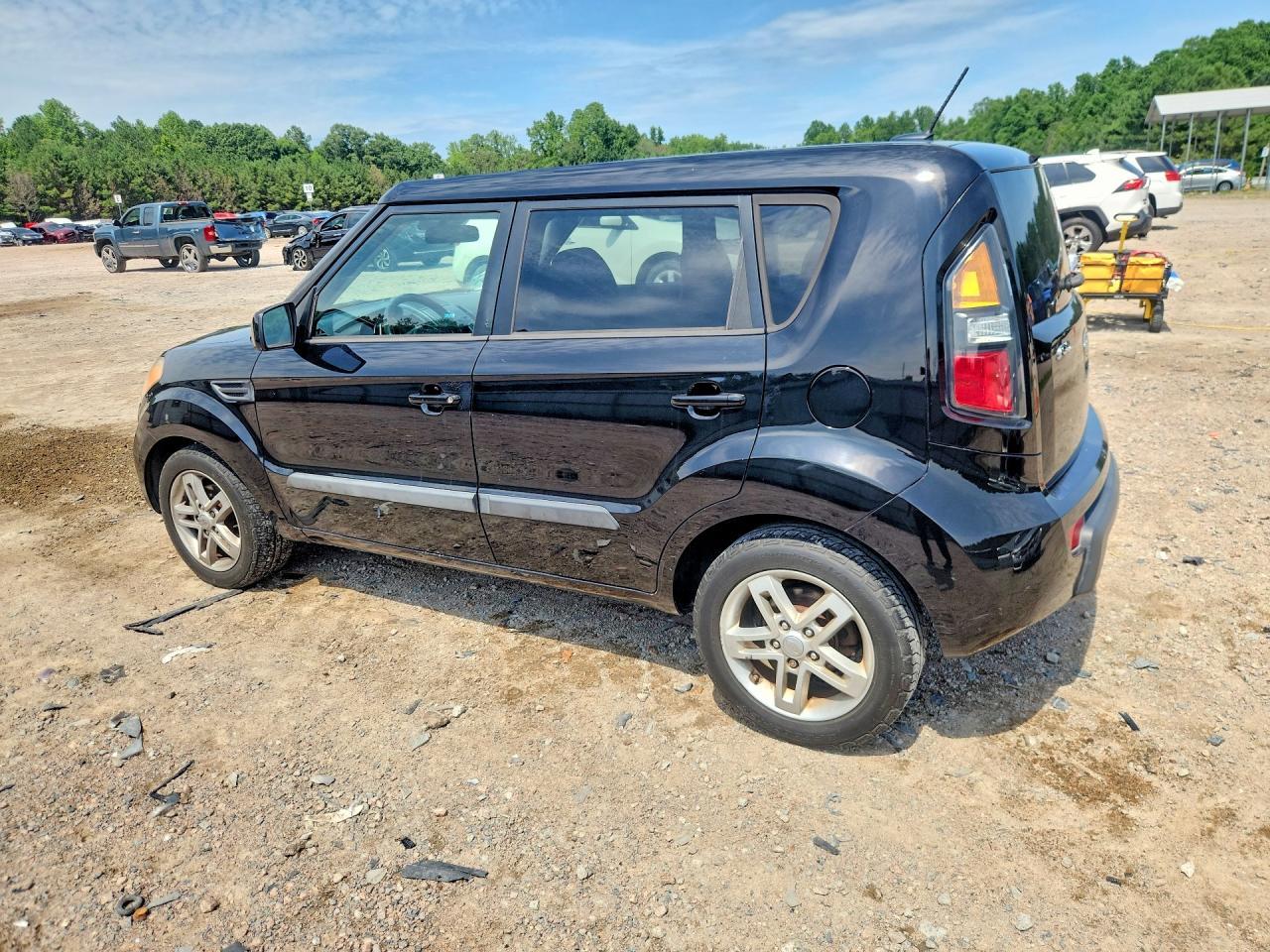 2011 Kia Soul + - Фото 2