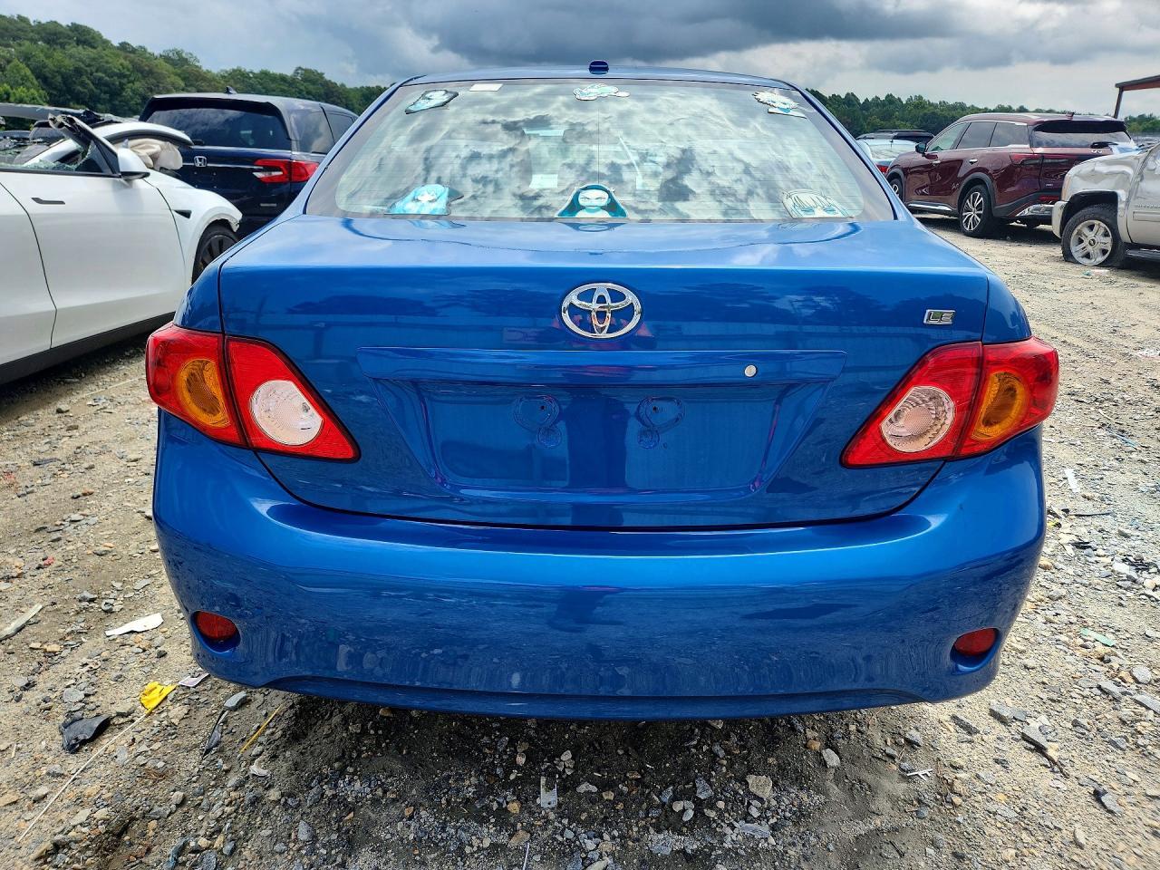 2010 Toyota Corolla Le - Фото 6
