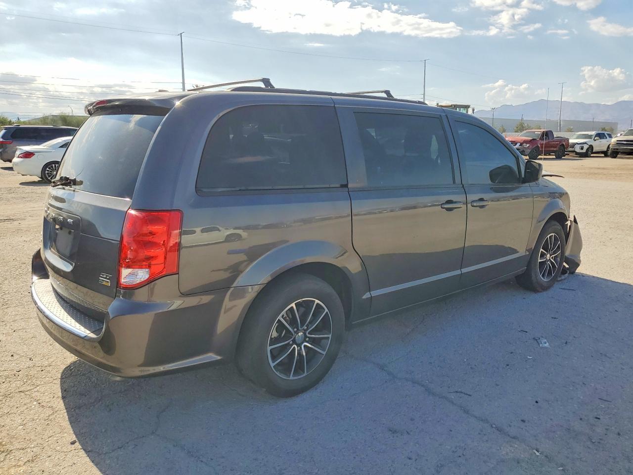 2019 Dodge Grand Caravan Gt - Фото 3