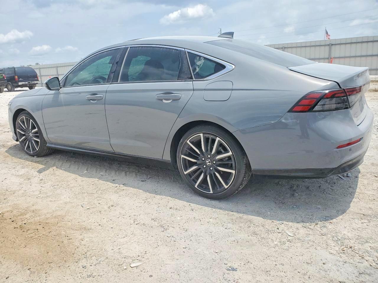 2024 Honda Accord Touring Hybrid - Image 2
