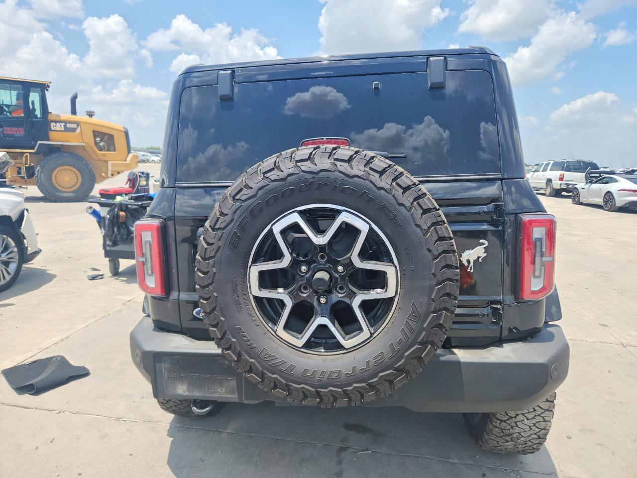 2025 Ford Bronco Outer Banks - Фото 6