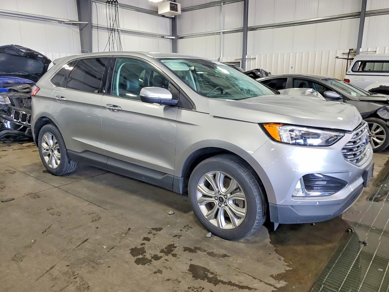 2023 Ford Edge Titanium - Фото 4