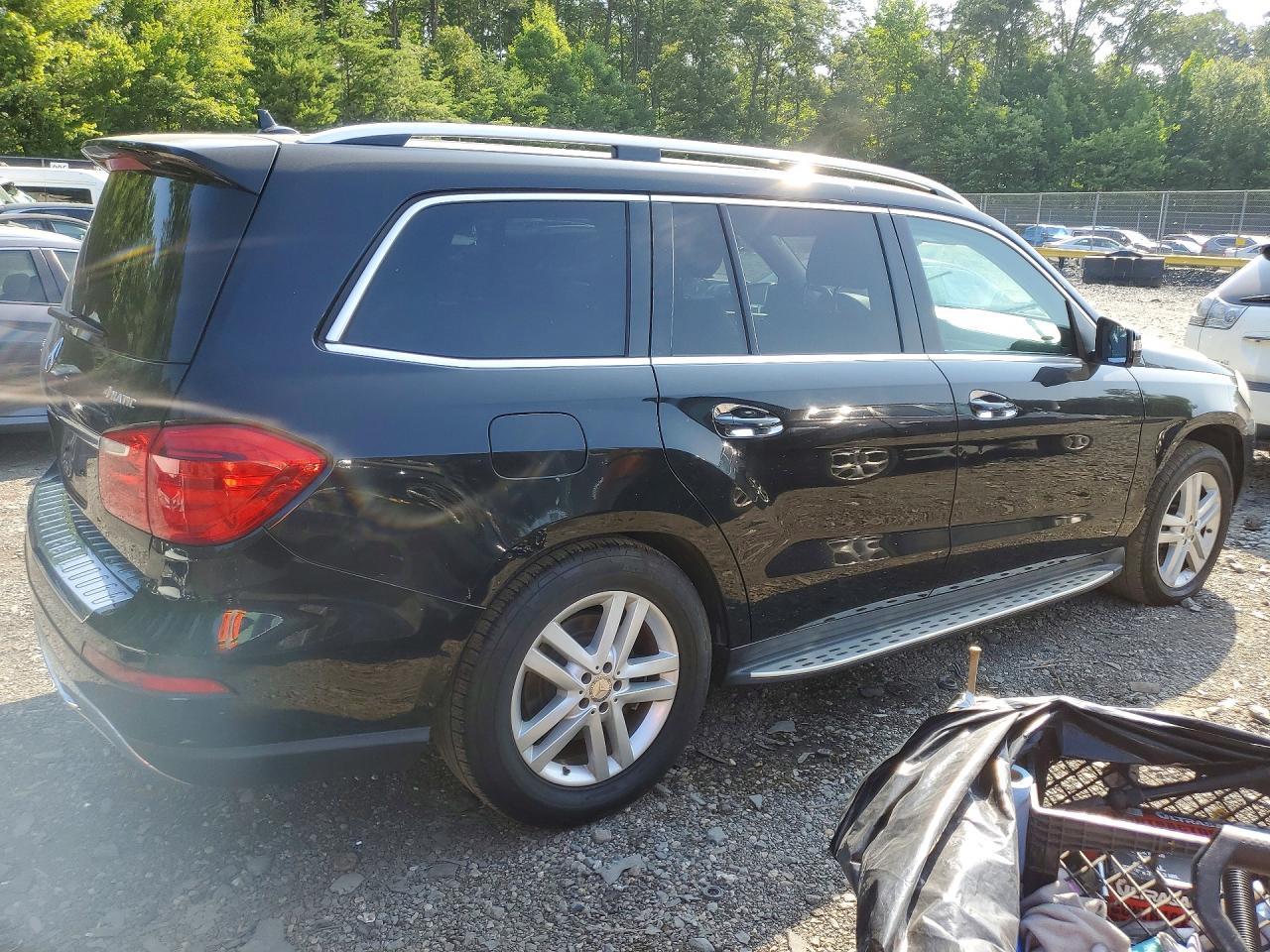 2014 Mercedes-Benz Gl 450 4Matic - Image 3