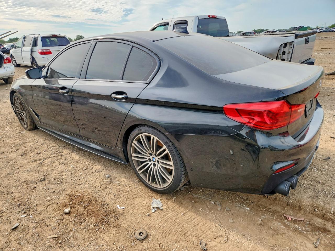 2018 BMW M550Xi - Фото 2