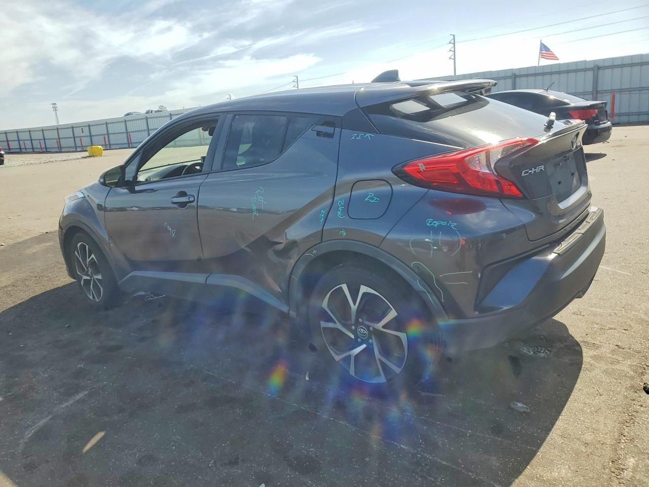 2019 Toyota C-Hr Xle - Фото 2