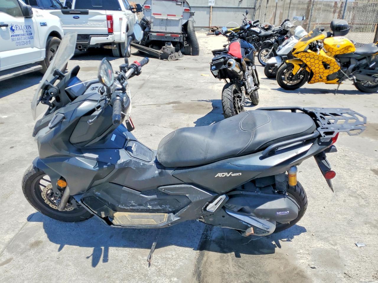 2025 Honda Adv160 A - Image 3