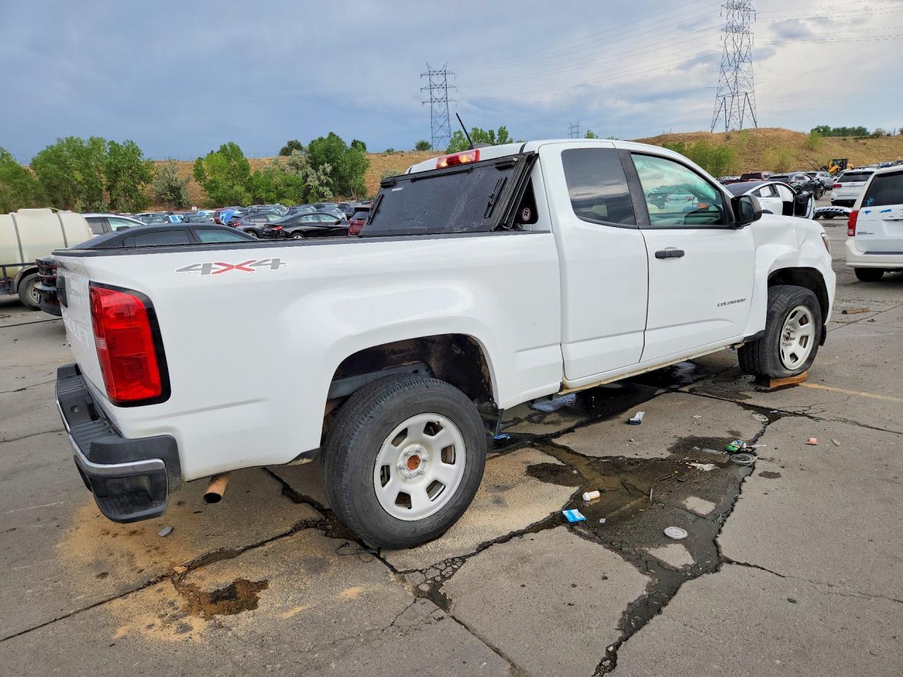 2021 Chevrolet Colorado - Фото 3