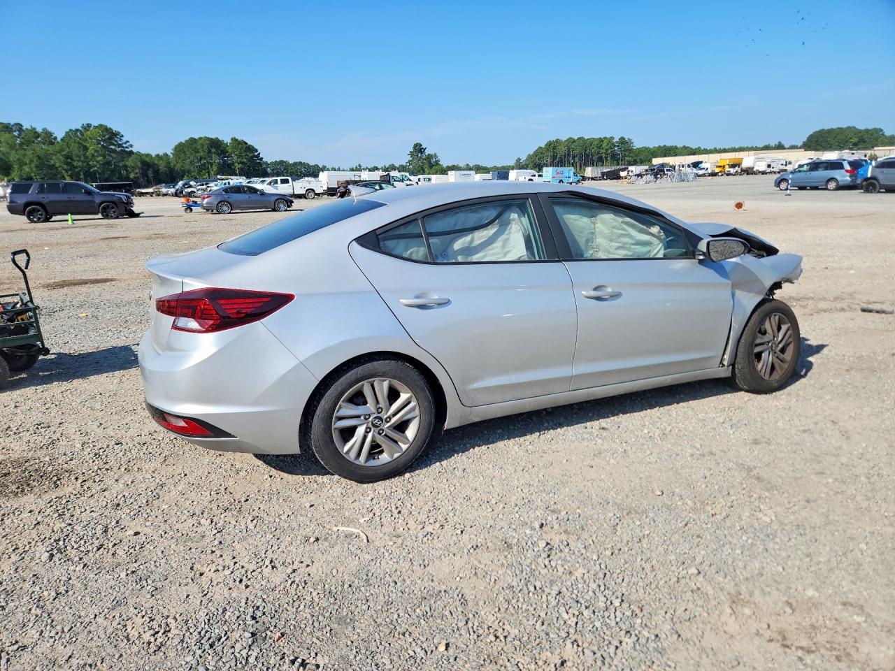 2019 Hyundai Elantra Sel - Фото 3