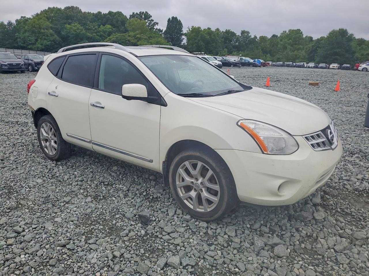 2013 Nissan Rogue S - Image 4