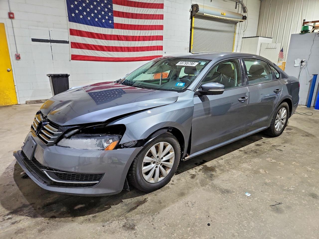 2014 Volkswagen Passat S